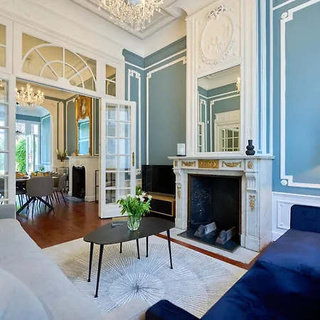 Apartment Luxurious 6-br Mansion Near European Union *