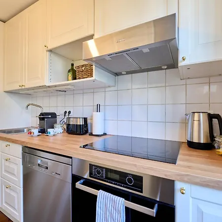 Luxurious 6-br Mansion Near European Union Brussels