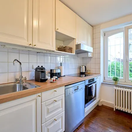 Apartment Luxurious 6-br Mansion Near European Union *
